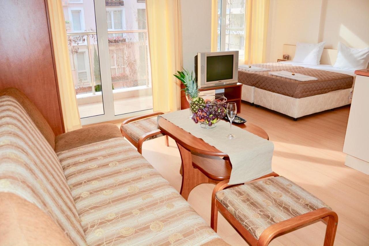 Rainbow 2 Holiday Complex Слънчев бряг Екстериор снимка