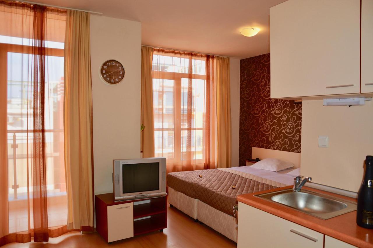 Rainbow 2 Holiday Complex Слънчев бряг Екстериор снимка